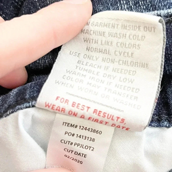 Torrid High Rise Cut Off Jean Shorts Women's Plus Size 22 - Picture 5 of 6